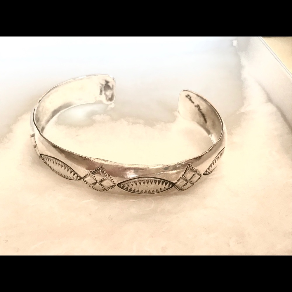 Sterling silver N American Indian bangle bracelet